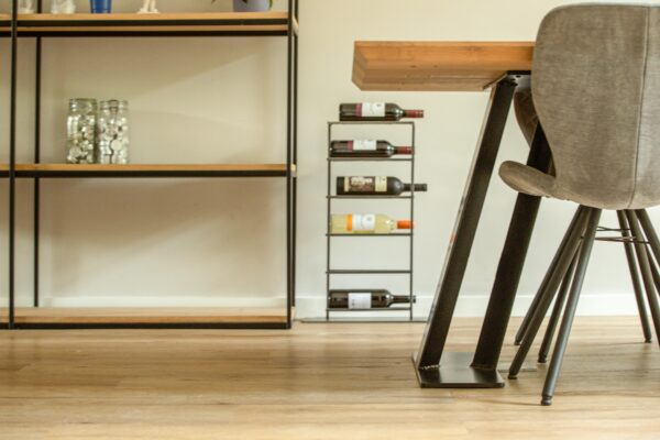 Alternative view of Kast Libro