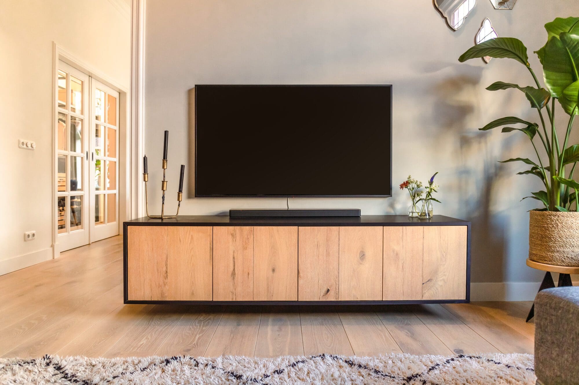 TV Meubel Decente